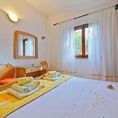 2 Bedroom Lovely In Brac *